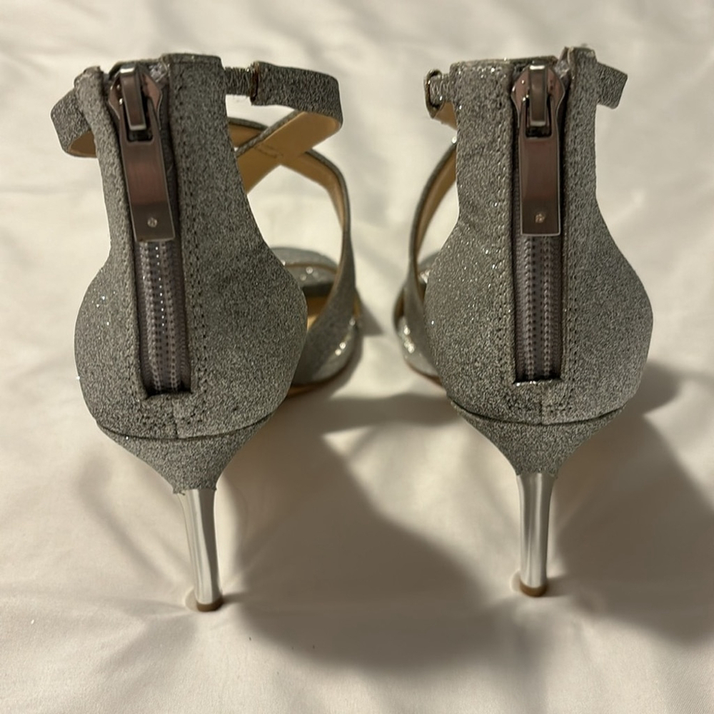 IMAGINE VINCE CAMUTO Pascal2 heeled sandals open toe shoes silver glitter sz 5.5 - Picture 10 of 16